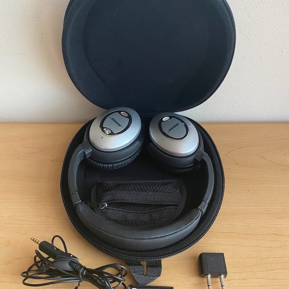 Bose quietcomfort 15 Noise cancelling Headphones - Picture 1 of 14